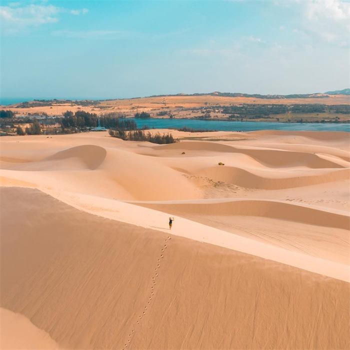 Explore Sand Dunes - An Interesting Experience When Traveling Phan Thiet